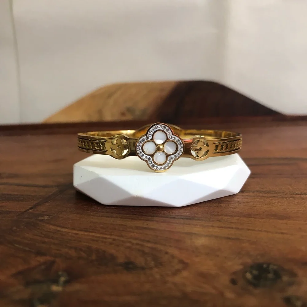 Gold Plated White Clover Stainless Steel Bracelet Rhinestone Four Petal Flower